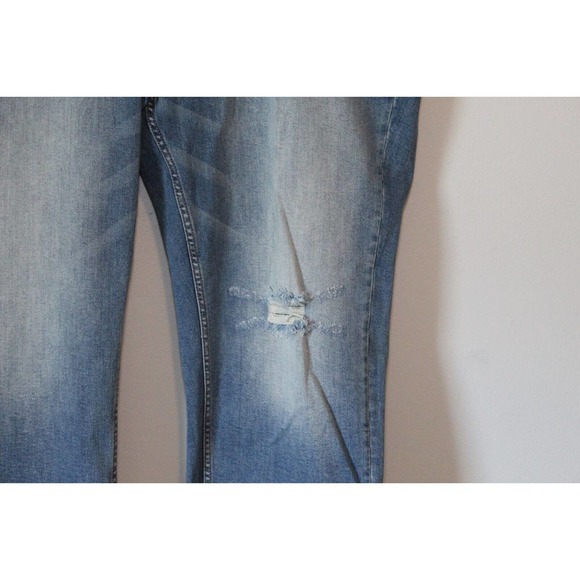 Vigoss Marley Distressed Midrise Cuffed Capri Light Wash Plus Size 22 H14763 - Picture 4 of 14